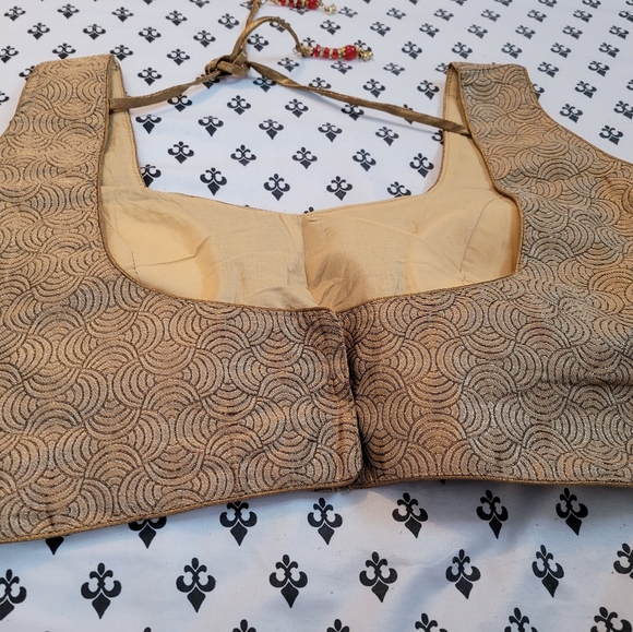 Sari - Picture 4 of 16